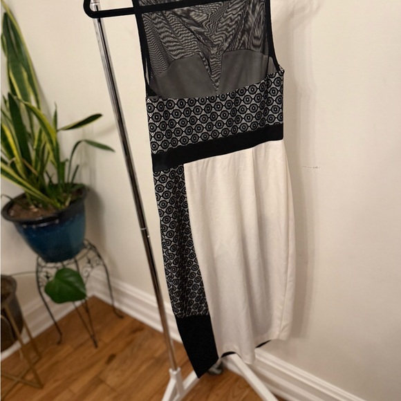 Topshop Black and White Asymmetrical Dress - Picture 6 of 6